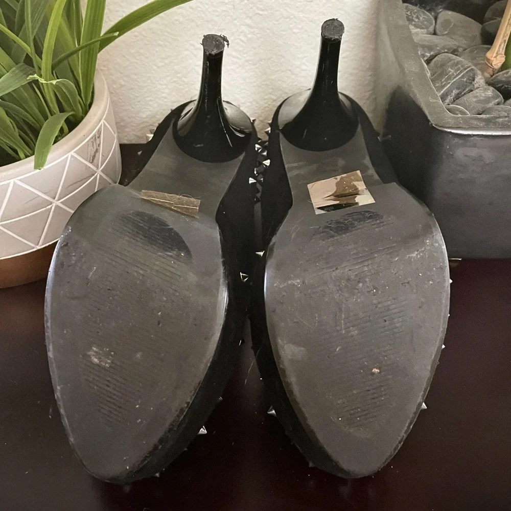 Shoedazzle Black Velvet and Silver Spiked Stilettos - Picture 9 of 10